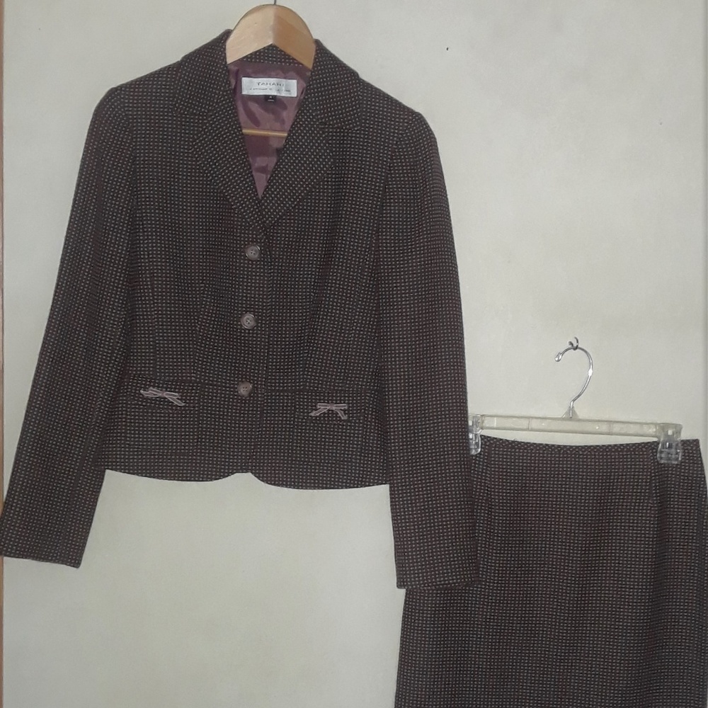 TAHARI ARTHUR S. LEVIN Womens 2PC Skirt Suit Sz 4